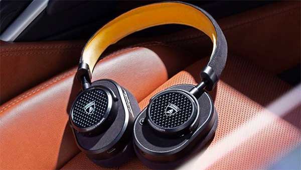 Lamborghini Launches Music Accessories: लेम्बोर्गिनी ने वायरलेस हेडफोन किया लाॅन्च, जानें