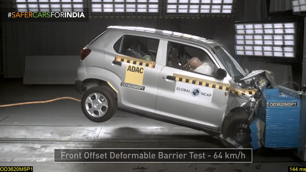 Tata Takes A Dig At The Maruti S-Presso: टाटा मोटर्स ने उड़ाया मारुति एस-प्रेसो की सेफ्टी का मजाक