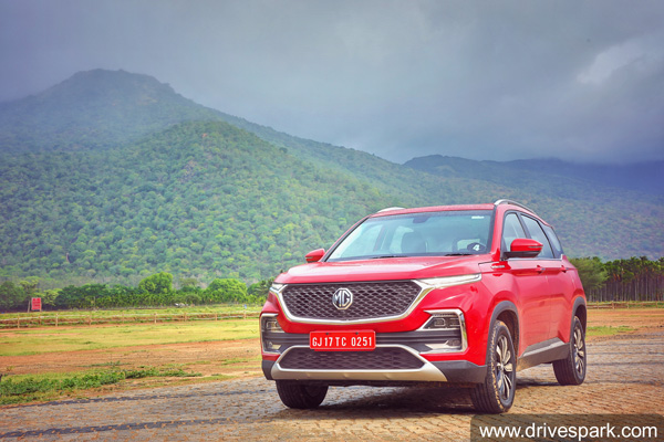 MG Hector Facelift Spy Pics: नई एमजी हेक्टर टेस्टिंग के दौरान आई नजर, जानें क्या मिलेगा अपडेट