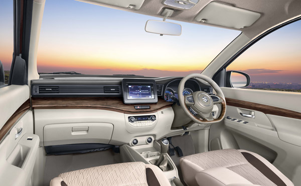 Maruti Ertiga Sales Milestone: मारुति अर्टिगा ने पार किया 5.5 लाख यूनिट की बिक्री का आकड़ा, जानें
