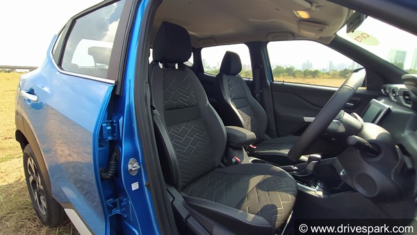 Nissan Magnite Review (First Drive) In Hindi: निसान मैग्नाईट रिव्यू: परफॉर्मेंस, माइलेज, डिजाईन, फीचर्स जानकारी