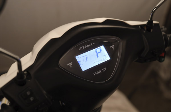Pure EV Etrance Neo Electric Launch: प्योर ईवी ईट्रांस नियो इलेक्ट्रिक स्कूटर जल्द होगी लॉन्च, जानें कीमत, रेंज