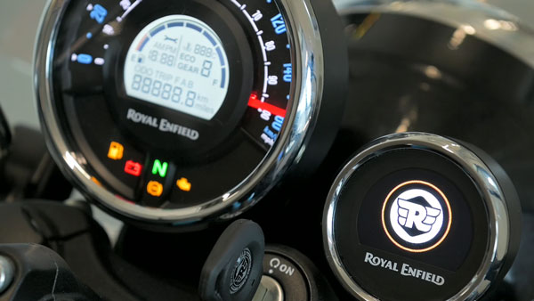 RE Meteor 350 Tripper Navigation: ऐसे काम करता है रॉयल एनफील्ड मिटिओर 350 का 'ट्रिपर नेविगेशन', देखें वीडियो
