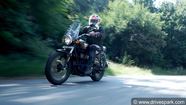 Royal Enfield Meteor 350 Review In Hindi: रॉयल एनफील्ड मिटिओर 350 रिव्यू: राइडिंग अनुभव, फीचर्स, सीटिंग, परफॉर्मेंस