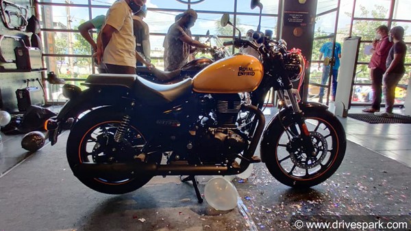 Royal Enfield Meteor 350 Tyres: रॉयल एनफील्ड मिटिओर 350 में लगाये गये हैं सीएट के टायर, जानें
