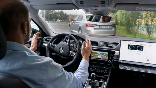 Skoda Autonomous Driving Technology: स्कोडा कर रही है ऑटोनोमस ड्राइविंग तकनीक का विकास, जानें