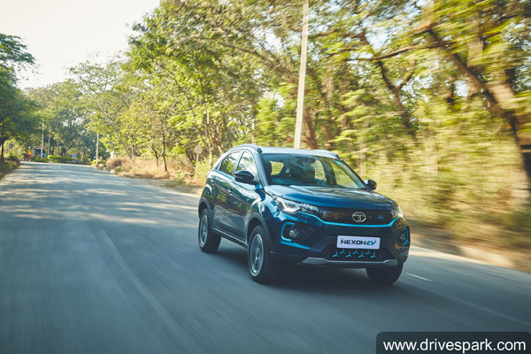 Tata Nexon EV Silent Diwali: टाटा मोटर्स ने नेक्सन ईवी के माध्यम से की साइलेंट दीवाली मनाने की अपील