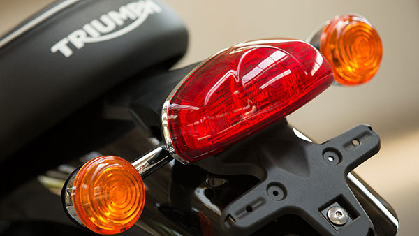 Triumph Start Selling Pre-Owned Bikes: ट्रायम्फ ने भारत में शुरू की सकेंड हैंड बाइकों की बिक्री, जानें