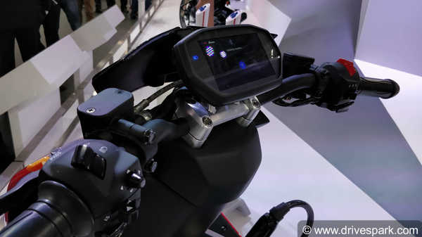 TVS Retron Registered: टीवीएस रेट्राॅन को कंपनी ने किया रजिस्टर, क्या होगी नई इलेक्ट्रिक स्कूटर?