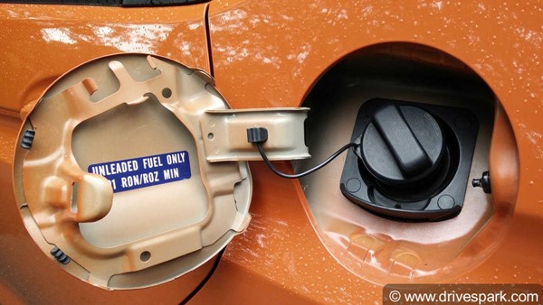 Which Side Your Car Tank Is: क्या आप भी भूल जाते हैं किस तरफ है कार का फ्यूल टैंक, याद रखें ऐसे
