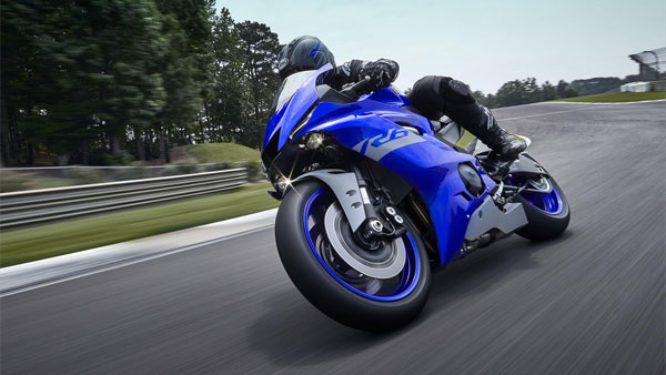 Yamaha YZF-R6 To Be Discontinued: यामाहा वाईजेडएफ-आर6 नए साल से होगी बंद, जानें क्या है वजह