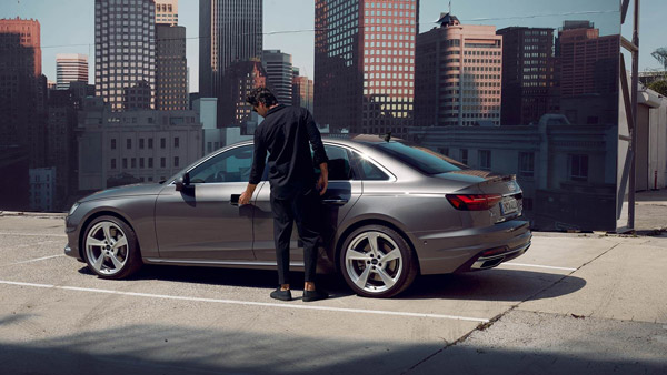 Audi A4 Facelift Launch Date: ऑडी ए4 फेसलिफ्ट भारत में 5 जनवरी 2021 को होगी लॉन्च, जानें क्या मिलेगा नया
