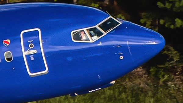 Aviation Photographer Gives Surprise To Pilot: एविएशन फोटोग्राफर ने पायलट को दिया एक खास तोहफा