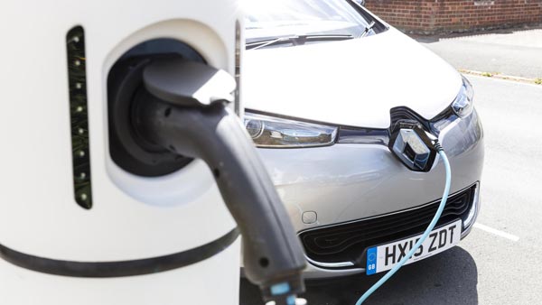 Telephone Booths To Be EV Charging Points: इस देश में टेलीफोन बूथ बनाए जाएंगे ईवी चार्जिंग स्टेशन