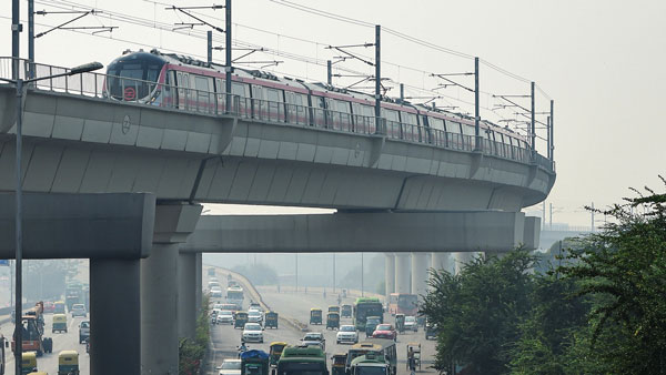 India’s First Driverless Train: प्रधान मंत्री नरेंद्र मोदी ने देश की पहली ड्राइवलेस ट्रेन का किया उद्घाटन
