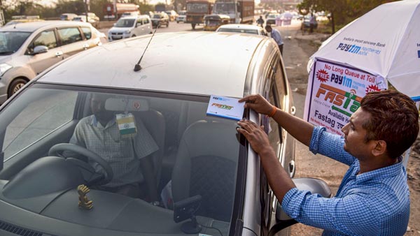 Toll Plaza To Go 100% Cashless: नए साल से 100% कैशलेस हो सकता है टोल कलेक्शन, जानें