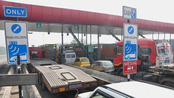Toll Plaza To Go 100% Cashless: नए साल से 100% कैशलेस हो सकता है टोल कलेक्शन, जानें