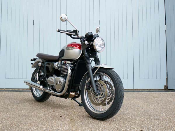 Bajaj-Triumph Joint Venture: बजाज और ट्रायम्फ की जॉइंट वेंचर वाली बाइक की लॉन्च टली, जानें