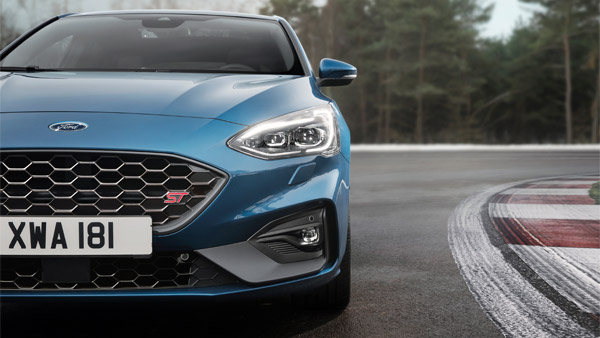 Ford Focus Premium Hatchback: फोर्ड फोकस प्रीमियाम हैचबैक भारत में भी होगी लाॅन्च, जानें फीचर्स