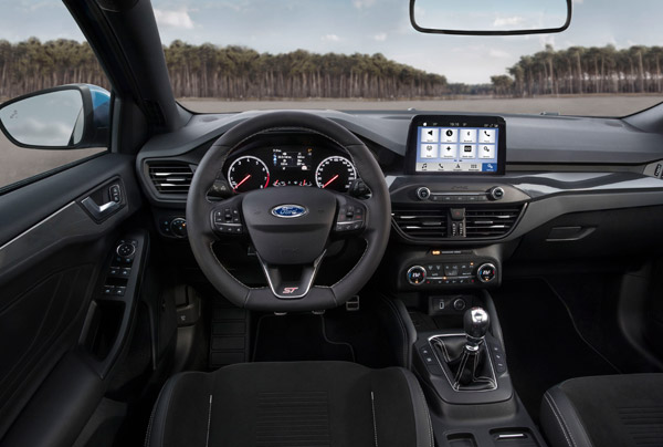 Ford Focus Premium Hatchback: फोर्ड फोकस प्रीमियाम हैचबैक भारत में भी होगी लाॅन्च, जानें फीचर्स
