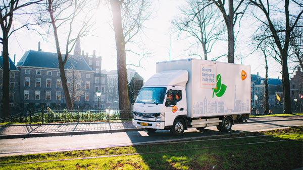 Daimler To Launch First Electric Truck: डेमलर भारत में लॉन्च करेगी पहला फुली इलेक्ट्रिक ट्रक, जानें