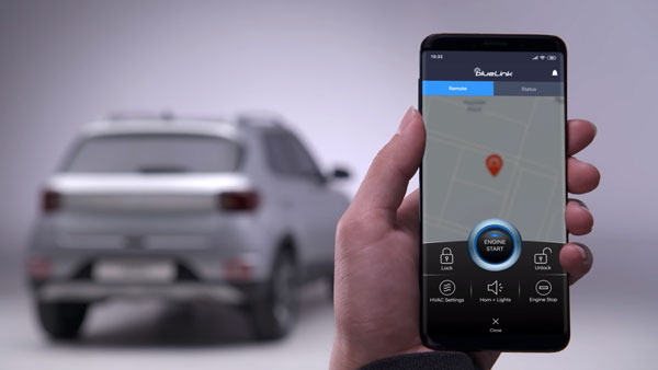 Connected Tech In New Cars: 2020 ऑटो स्टोरीज: नई कारों में कनेक्टेड तकनीक, फायदे व नुकसान