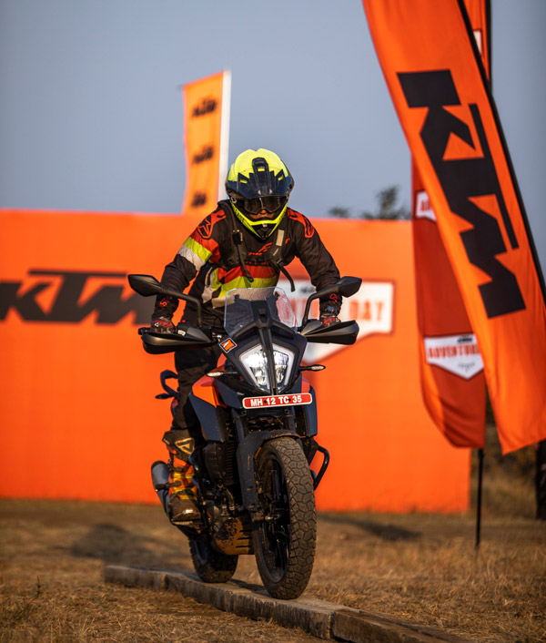 KTM First Ever Adventure Day: केटीएम ने पुणे में पहली बार आयोजित कराया एडवेंचर डे, जानें