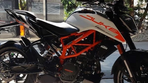 New KTM Duke 125 Spotted At Showroom: नई केटीएम ड्यूक 125 शोरूम पर दिखी, जल्द होगी लाॅन्च