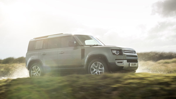 Land Rover Defender Hybrid: लैंड रोवर डिफेंडर हाइब्रिड की बुकिंग हुई शुरू, जानें क्या हैं फीचर्स