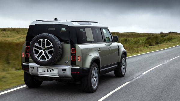 Land Rover Defender Hybrid: लैंड रोवर डिफेंडर हाइब्रिड की बुकिंग हुई शुरू, जानें क्या हैं फीचर्स