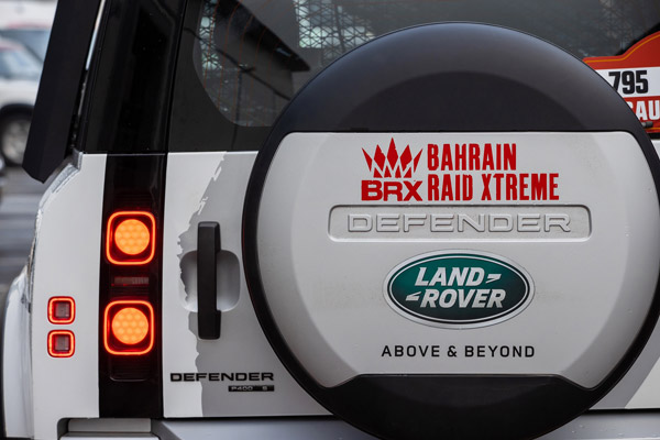 Land Rover Defender In Dakar Rally: डकार रैली में लैंड रोवर डिफेंडर बनेगी सपोर्ट व्हीकल