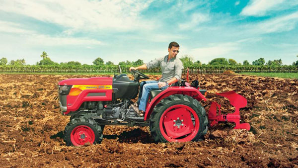 Mahindra Tractors Price Hike: महिंद्रा नए साल में बढ़ाएगी अपने ट्रैक्टर्स की कीमत, जानें क्या है वजह