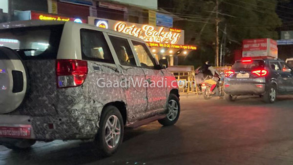 Mahindra TUV300 Plus Spied Testing: नई महिंद्रा टीयूवी300 प्लस टेस्टिंग करते आई नजर, इंटीरियर की जानकारी आई सामने