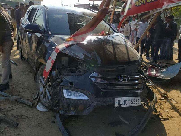 Md. Azharuddin Car Crashed: पूर्व क्रिकेटर मोहम्मद अजहरूद्दीन की कार हुई क्रैश, बाल-बाल बचे