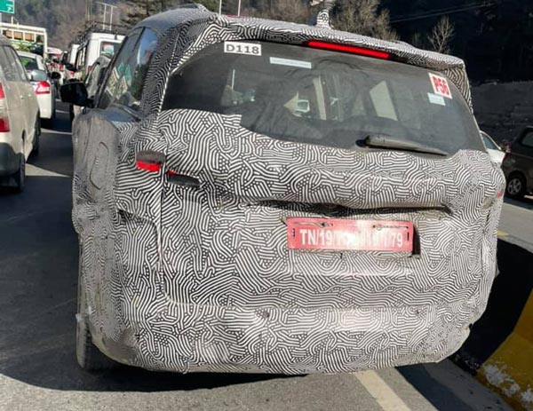 Mahindra XUV500 Spotted Testing: नई महिंद्रा एक्सयूवी500 टेस्टिंग के दौरान आई नजर, जल्द होगी लॉन्च