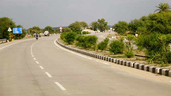 Green Highway Corridor: ग्रीन हाईवे कॉरिडोर प्रोजेक्ट के लिए वर्ल्ड बैंक से मिली सहायता, जानें
