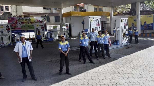 Petrol-Diesel Price Hike: पेट्रोल की कीमत ने पार किया 90 रुपये का आकड़ा, दो महीने में सबसे अधिक
