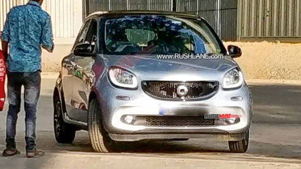 Smart ForFour Hatchback Spotted: स्मार्ट फॉरफोर हैचबैक भारत में आई नजर, क्या होगी भारत में लॉन्च