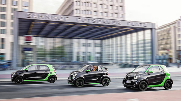 Smart ForFour Hatchback Spotted: स्मार्ट फॉरफोर हैचबैक भारत में आई नजर, क्या होगी भारत में लॉन्च