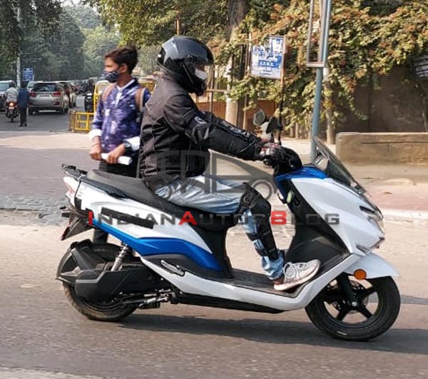 Suzuki Burgman Electric Spied: सुजुकी बर्गमैन इलेक्ट्रिक टेस्टिंग करते आई नजर, चेतक को देगी टक्कर