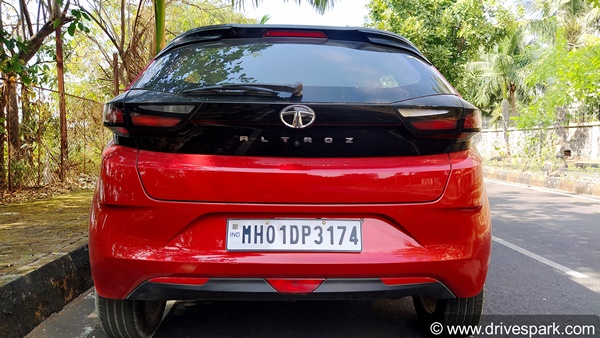 Tata Altroz BS6 Diesel Review: टाटा अल्ट्रोज बीएस6 डीजल रिव्यू: ड्राइविंग अनुभव, परफॉर्मेंस, माइलेज, हैंडलिंग, फीचर्स