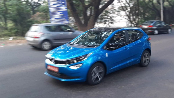 Tata Altroz Turbo Spied: टाटा अल्ट्रोज टर्बो पेट्रोल टेस्टिंग करते आई नजर, जानें क्या होगा नया