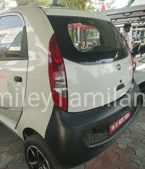 Tata Nano Electric Spied: क्या टाटा ला रही नैनो का इलेक्ट्रिक वर्जन? टेस्टिंग करते आई नजर