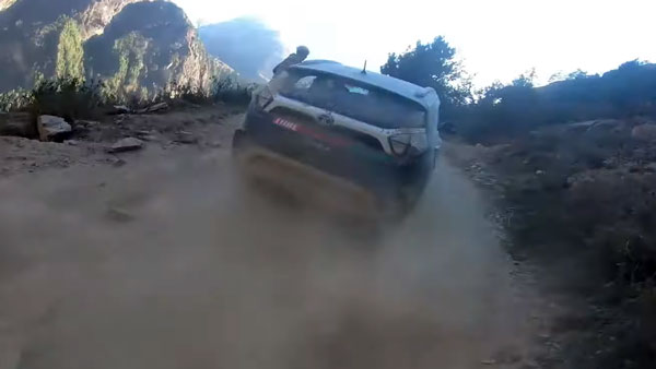 Tata Nexon In Himalayan Ride: टाटा नेक्सन से पार किया हिमालय की घाटियों का सफर, देखें वीडियो