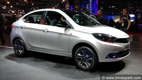 Tata Tigor EV Facelift Spied: टाटा टिगोर ईवी फेसलिस्ट टेस्टिंग के दौरान आई नजर