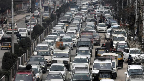 Vehicles Fined For Using Bull Bar: बुल बार लगे 300 से अधिक वाहनों का कटा चालान