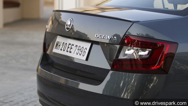 Name On Number Plate Is Illegal: झारखंड हाई कोर्ट ने नंबर प्लेट से नाम हटाने का दिया आदेश