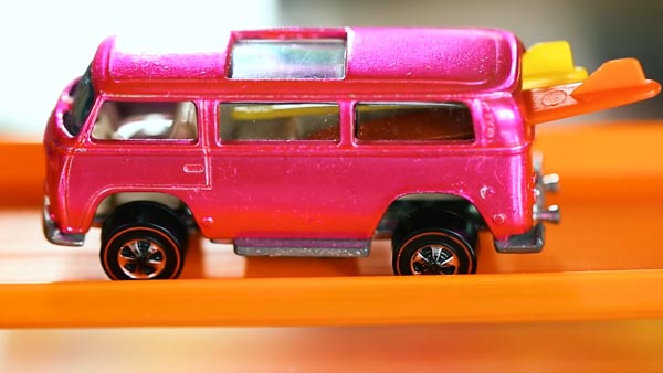 Rarest Volkswagen Beach Bomb Prototype: दुर्लभ फॉक्सवैगन ‘बीच बम’ खिलौना 1.1 करोड़ में बिका