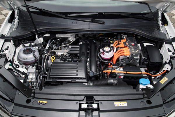 Volkswagen Tiguan eHybrid Launched: फॉक्सवैगन टिगुआन ईहाइब्रिड अंतर्राष्ट्रीय बाजार में लॉन्च, जानें