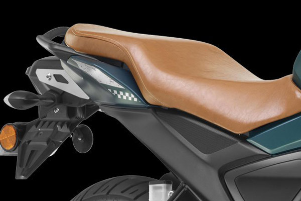 Yamaha FZS-FI Vintage Edition Launched: यामाहा एफजेडएस-एफआई विंटेज एडिशन में हुई लाॅन्च, जानें